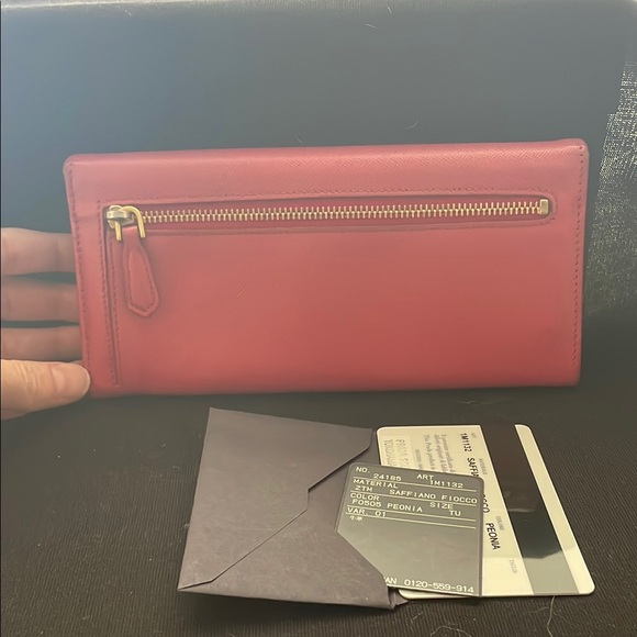 Prada Pink Saffiano Bow Wallet - Picture 2 of 11